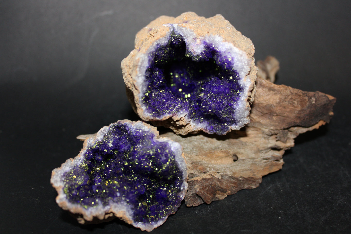 Geode - Clear Quartz (Purple/Green - dyed) - sml/med