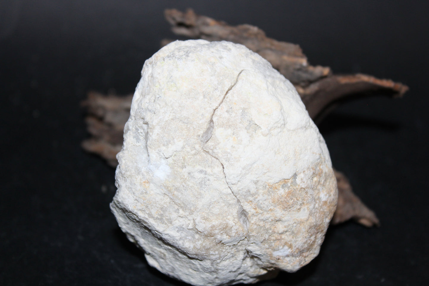 Geode - Clear Quartz - full geode - med