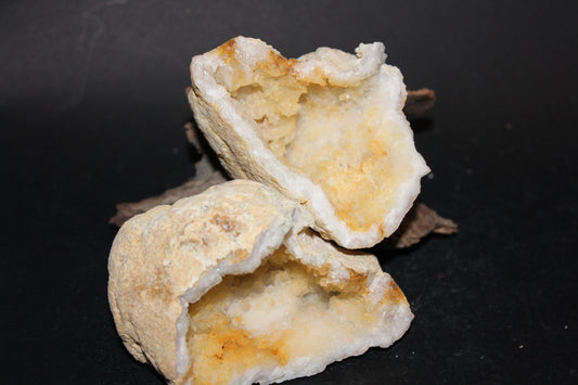 Geode - Clear Quartz & Calcite - full geode - med