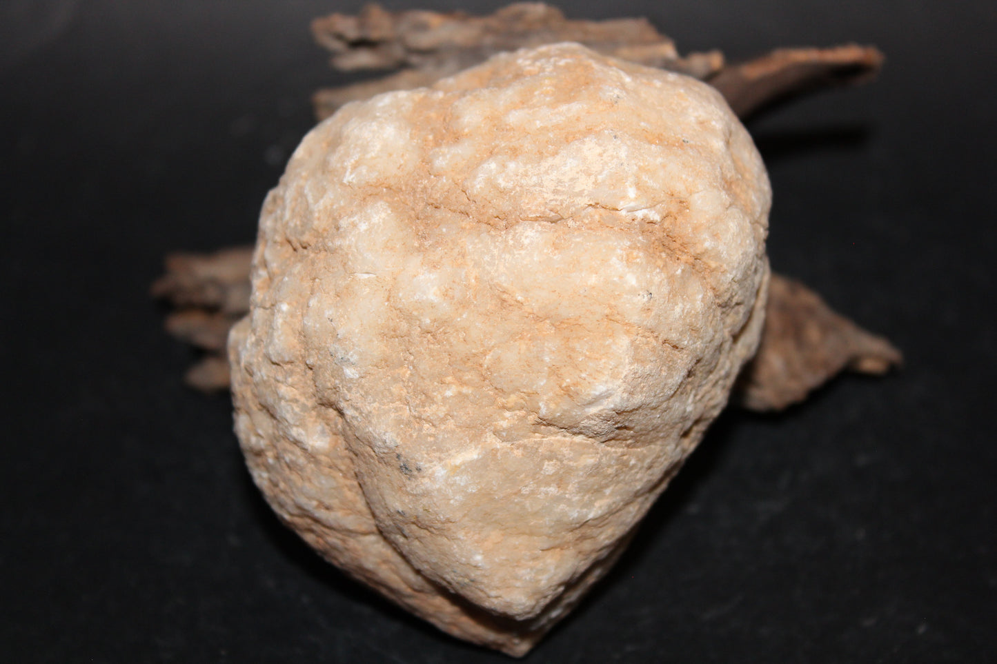 Geode - Clear Quartz - full geode - med