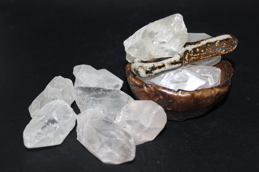 Point - Clear Quartz (raw) - med/lge