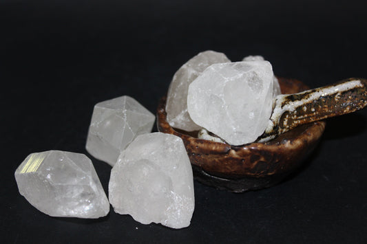 Point - Clear Quartz (raw) - med/lge