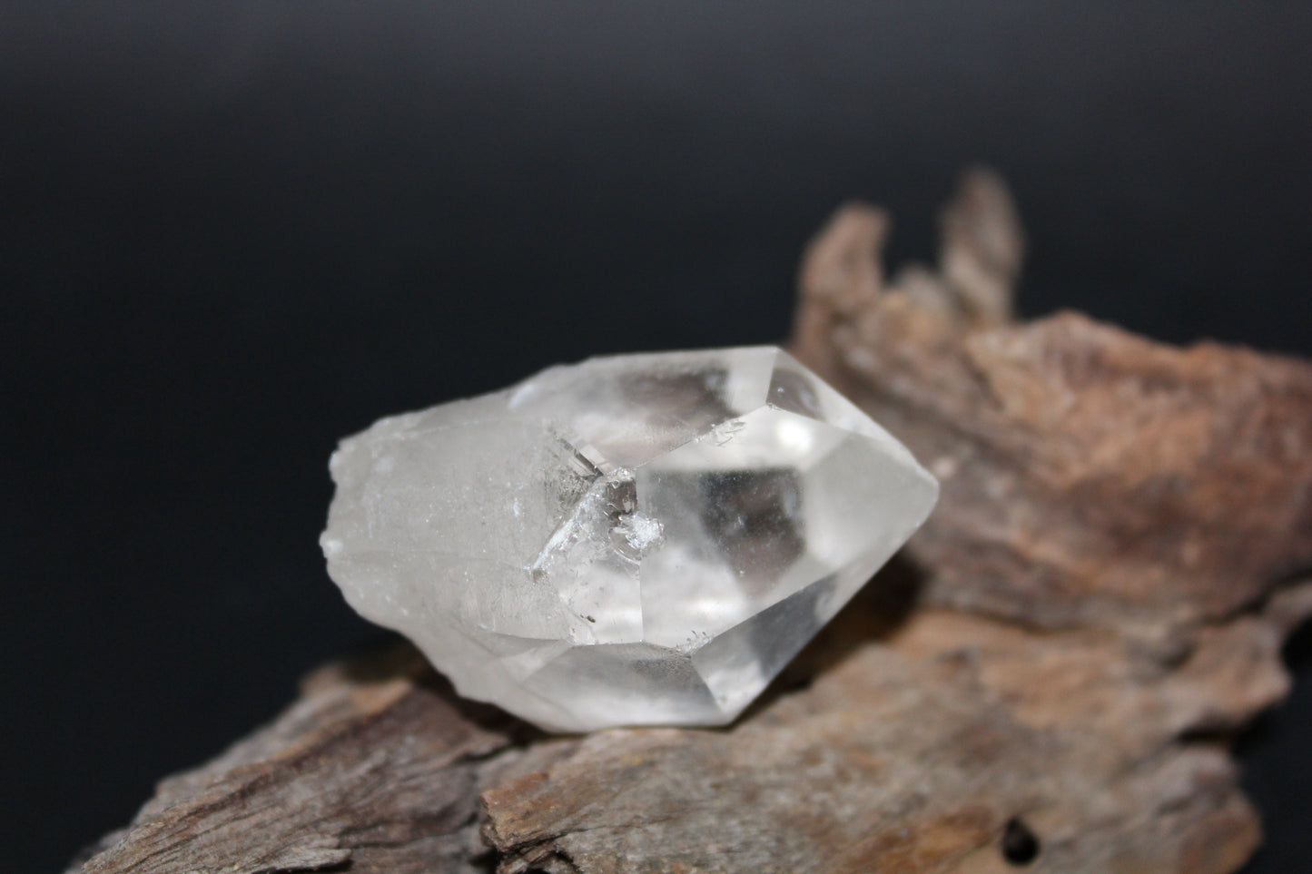 Point - Clear Quartz - med/lge