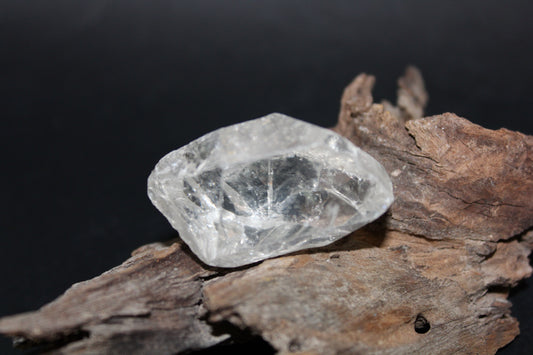 Point - Clear Quartz - med/lge