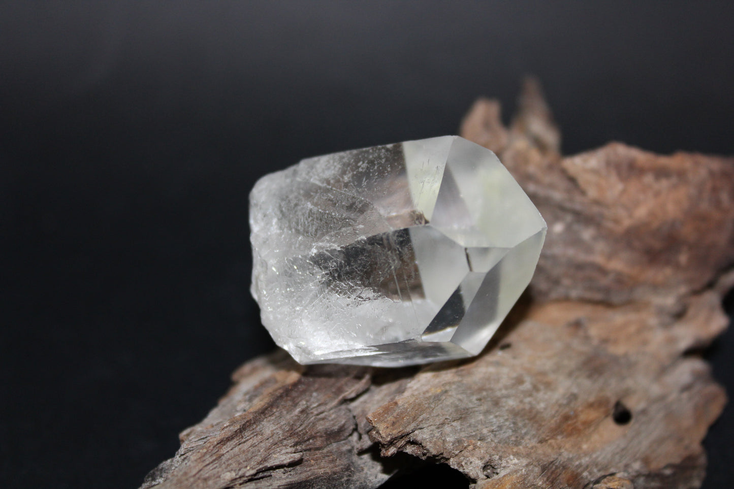 Point - Clear Quartz - med/lge