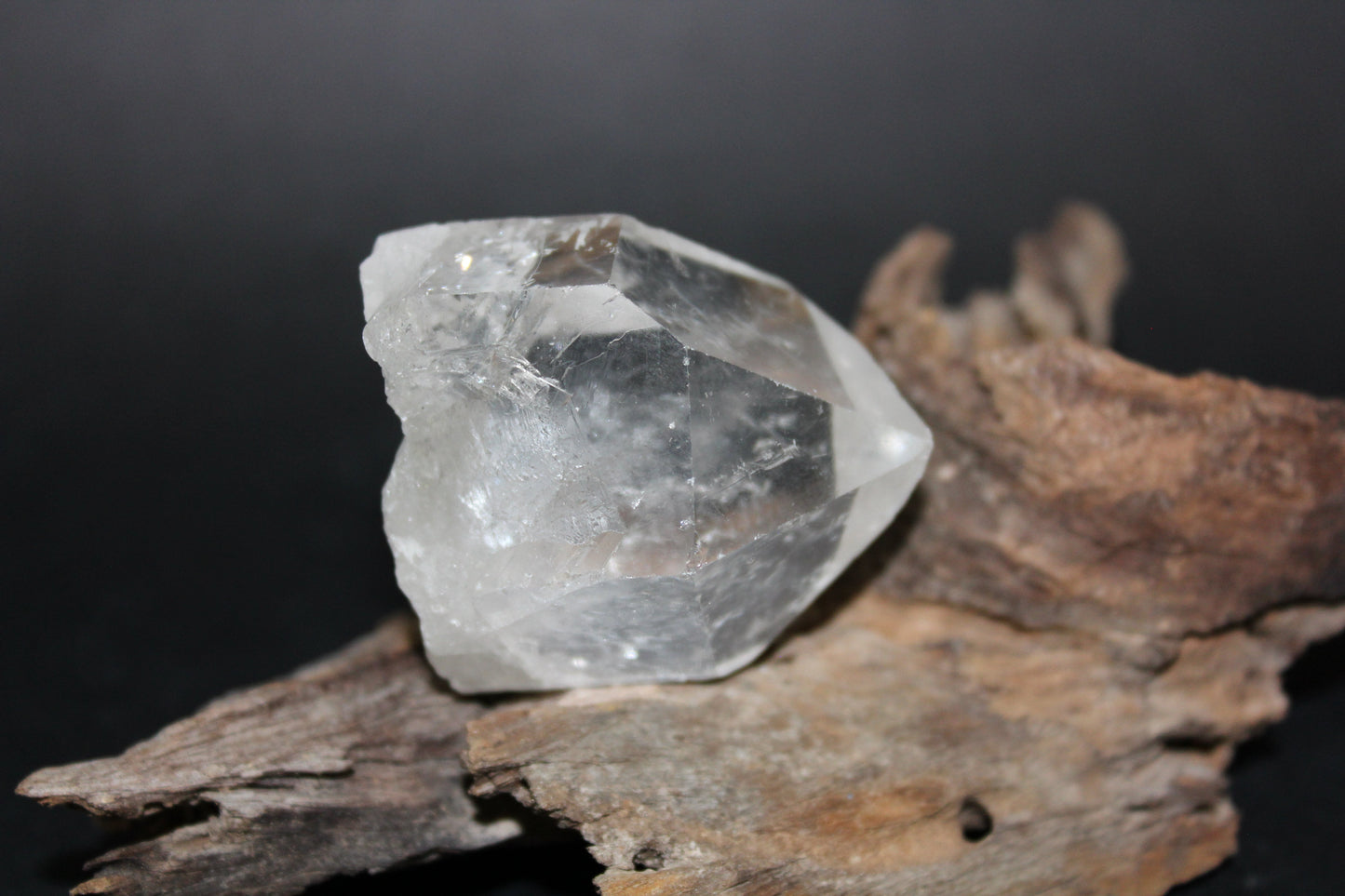 Point - Clear Quartz - med/lge