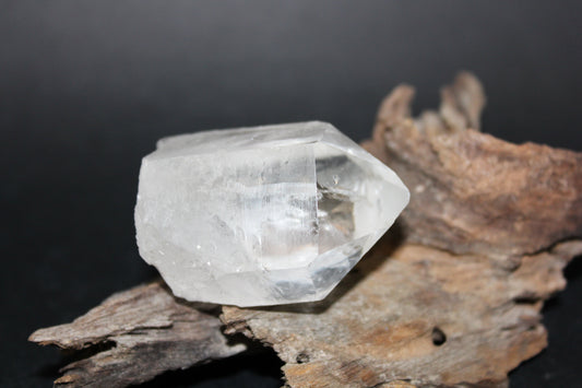 Point - Clear Quartz - med/lge