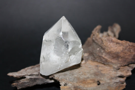 Point - Clear Quartz - med/lge