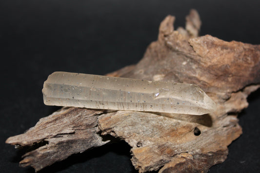 Point - Clear Quartz - Lemurian - med/lge