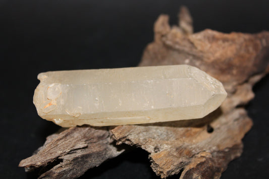 Point - Clear Quartz - Lemurian - med/lge