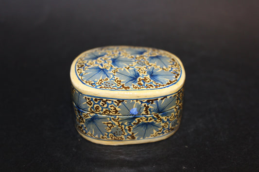 Box - hand painted (ring box) - xsml