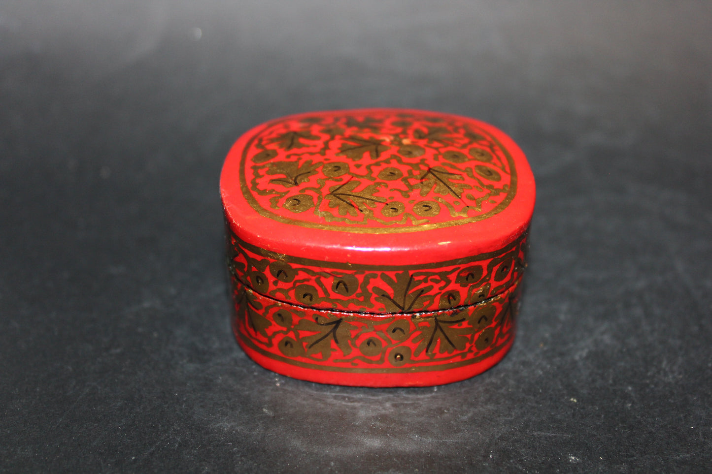 Box - hand painted (ring box) - xsml