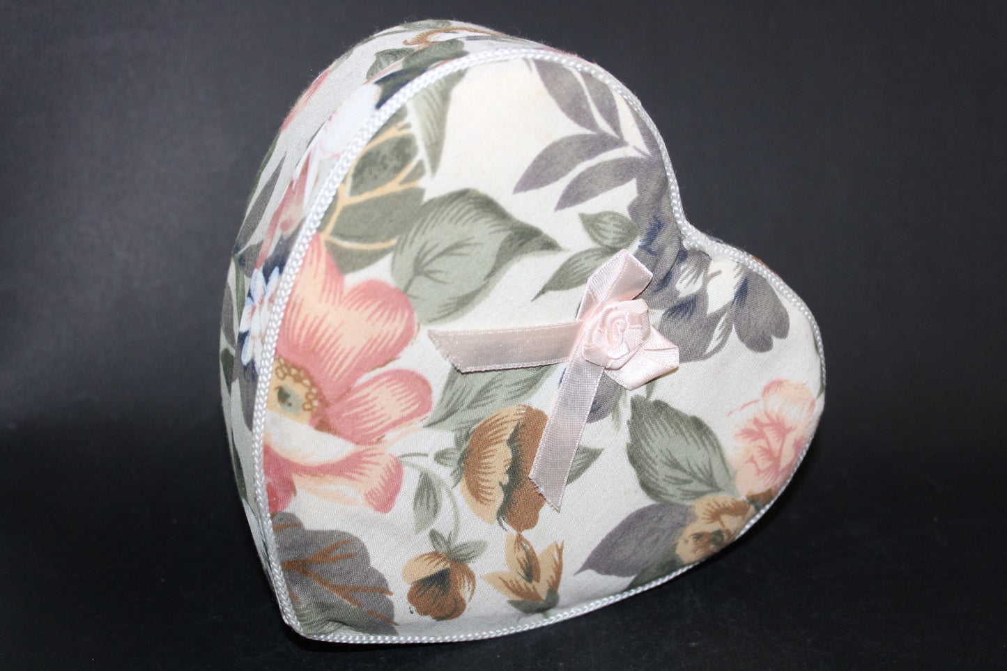 Box - fabric covered (heart)
