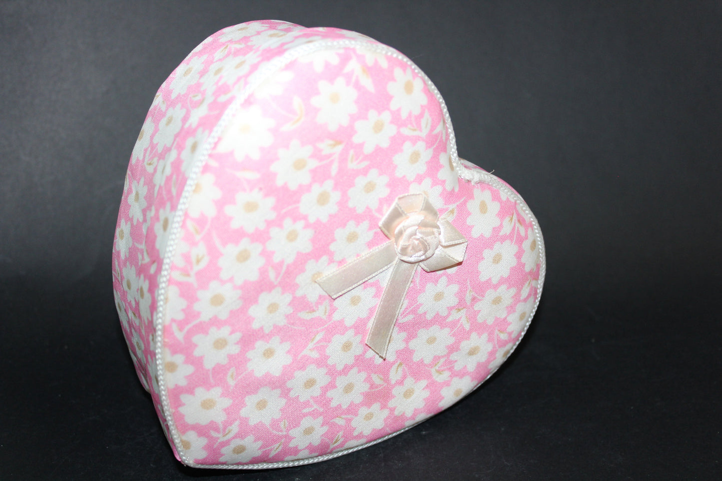 Box - fabric covered (heart)