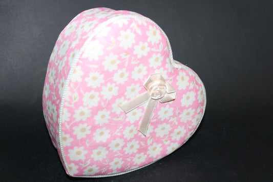 Box - fabric covered (heart)