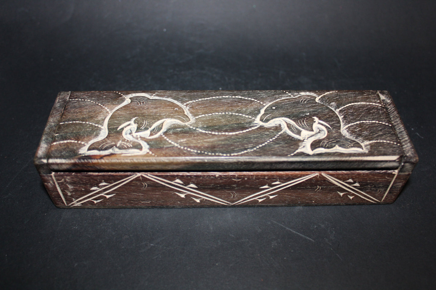 Box - carved timber - Dolphins - rectangle - sml