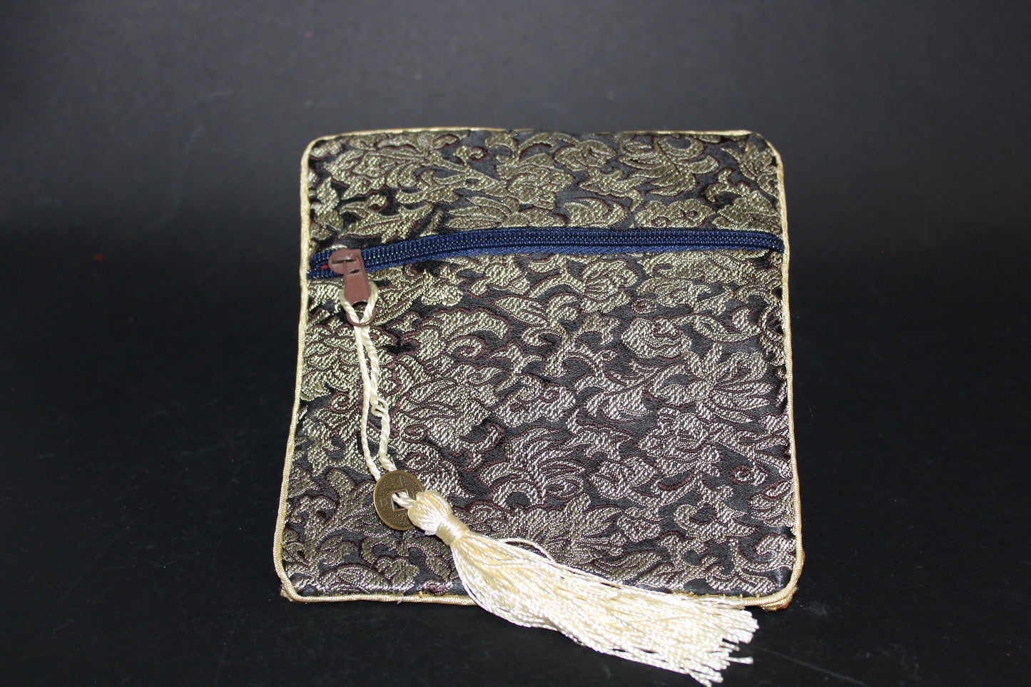 Purse - embroidered silk - sml