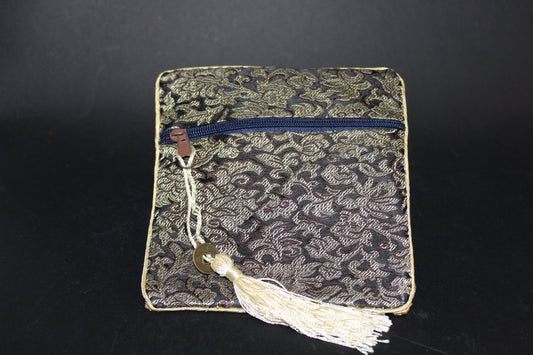 Purse - embroidered silk - sml