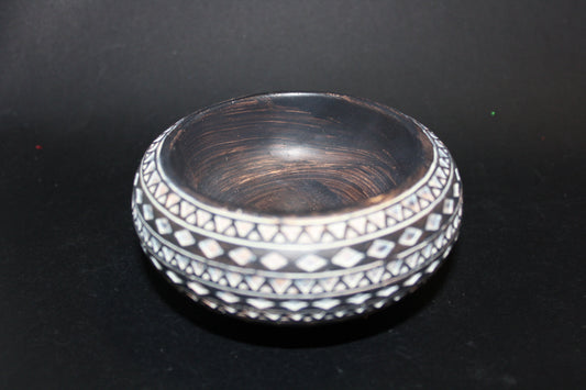 Bowl - Ceramic - carved timber look (whitewashed) - sml