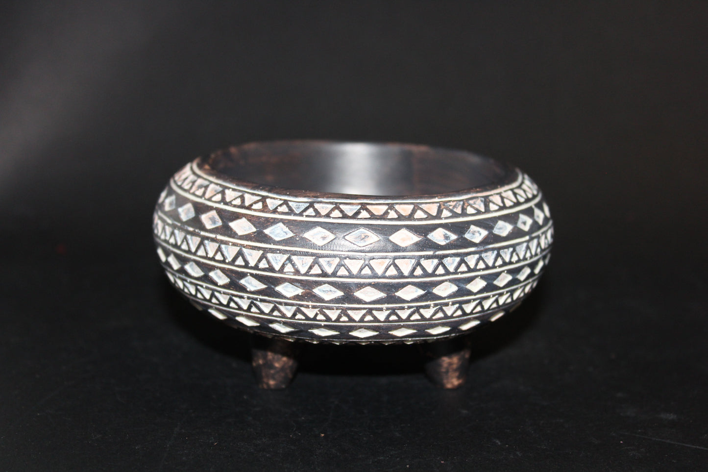 Bowl - Ceramic - carved timber look (whitewashed) - sml