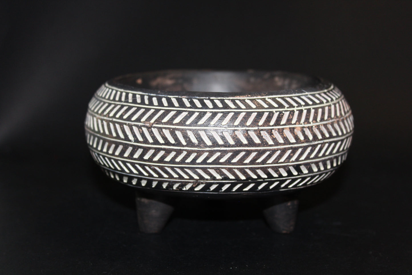 Bowl - Ceramic - carved timber look - med