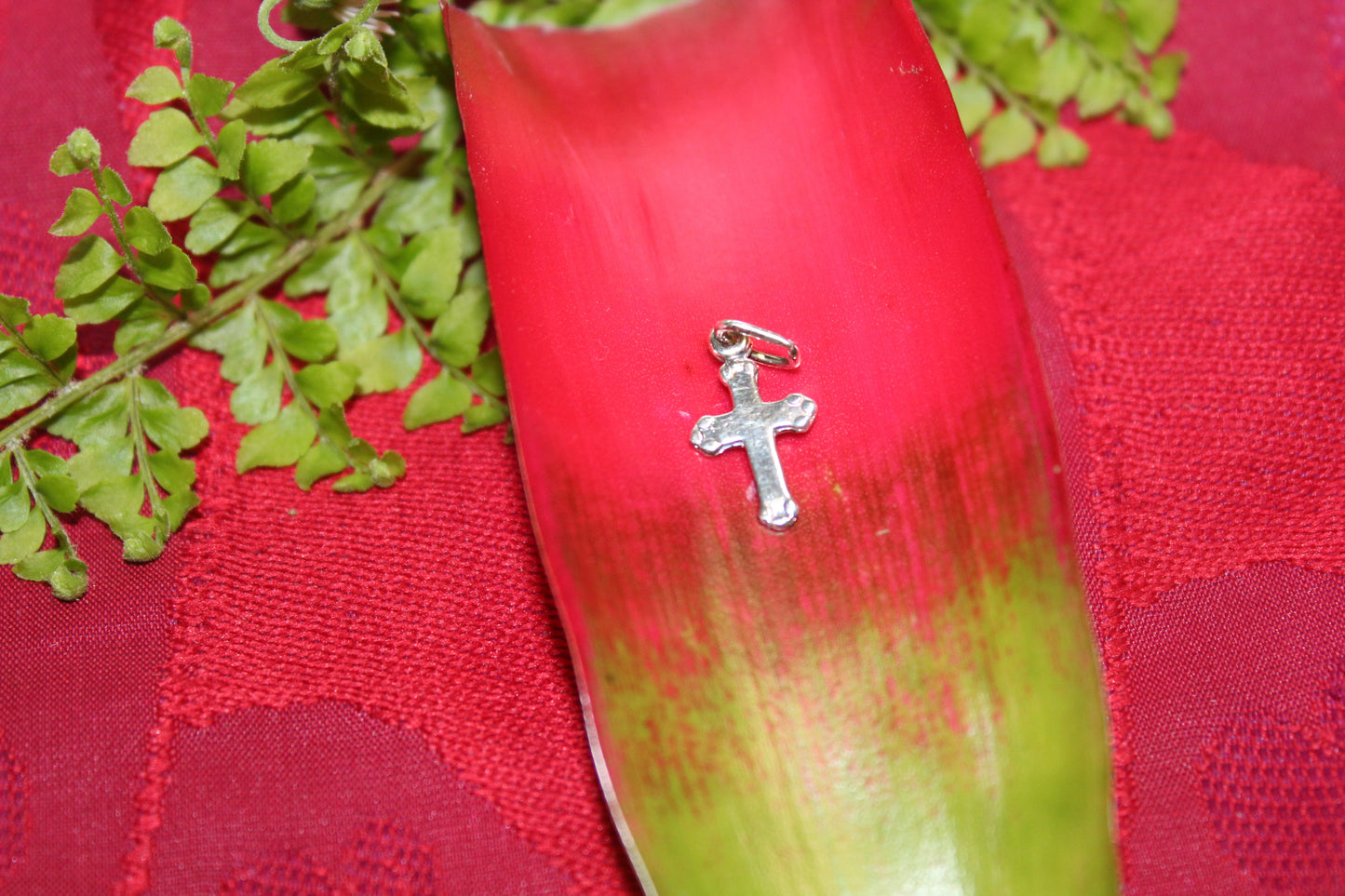 Pendant - S/S - Cross - engraved - xsml