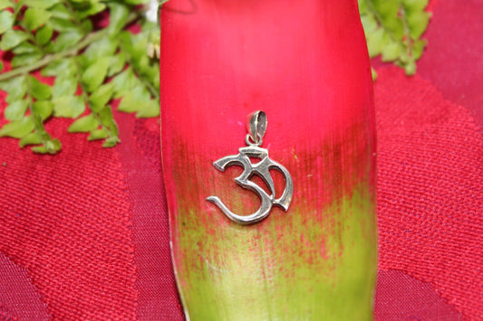 Pendant - S/S - OM - sml