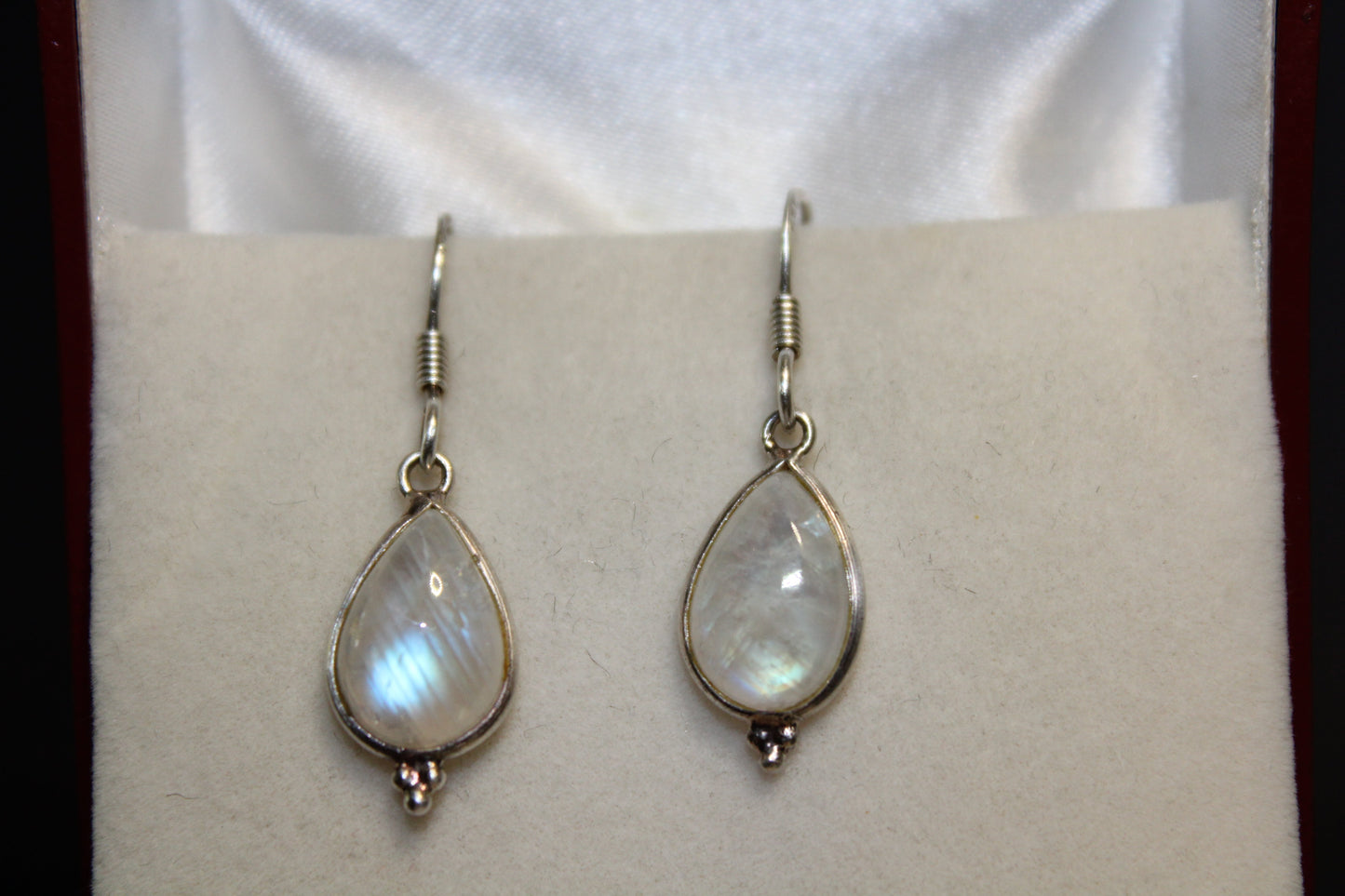 Earrings - Moonstone (Rainbow) - tear