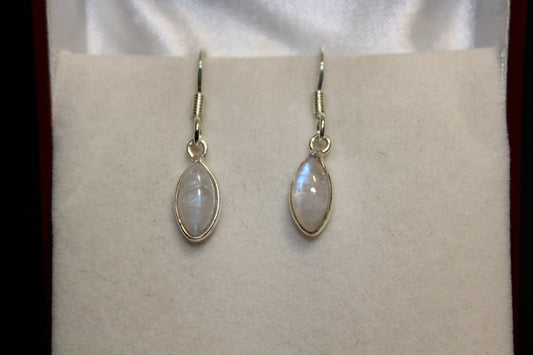 Earrings - Moonstone (Rainbow) - oval