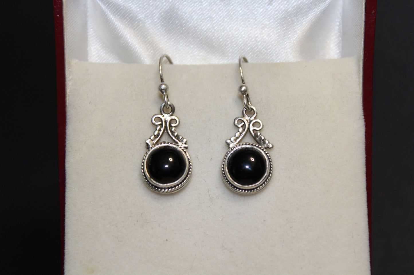 Earrings - Onyx - round