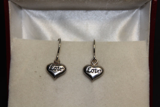 Earrings - S/S - Hearts with "Love" wording