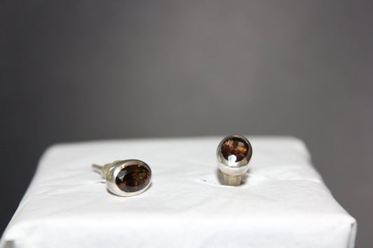 Earrings - Studs - Smoky quartz  (faceted) - oval