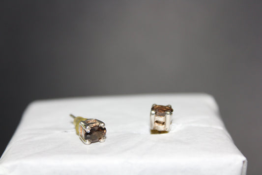 Earrings - Studs - Smoky quartz  (faceted) - square