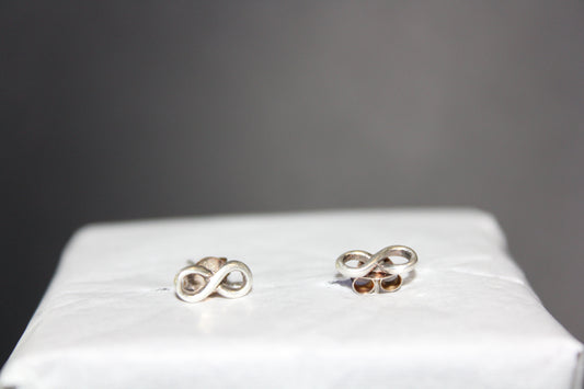 Earrings - Studs - S/S - Infinity Symbol