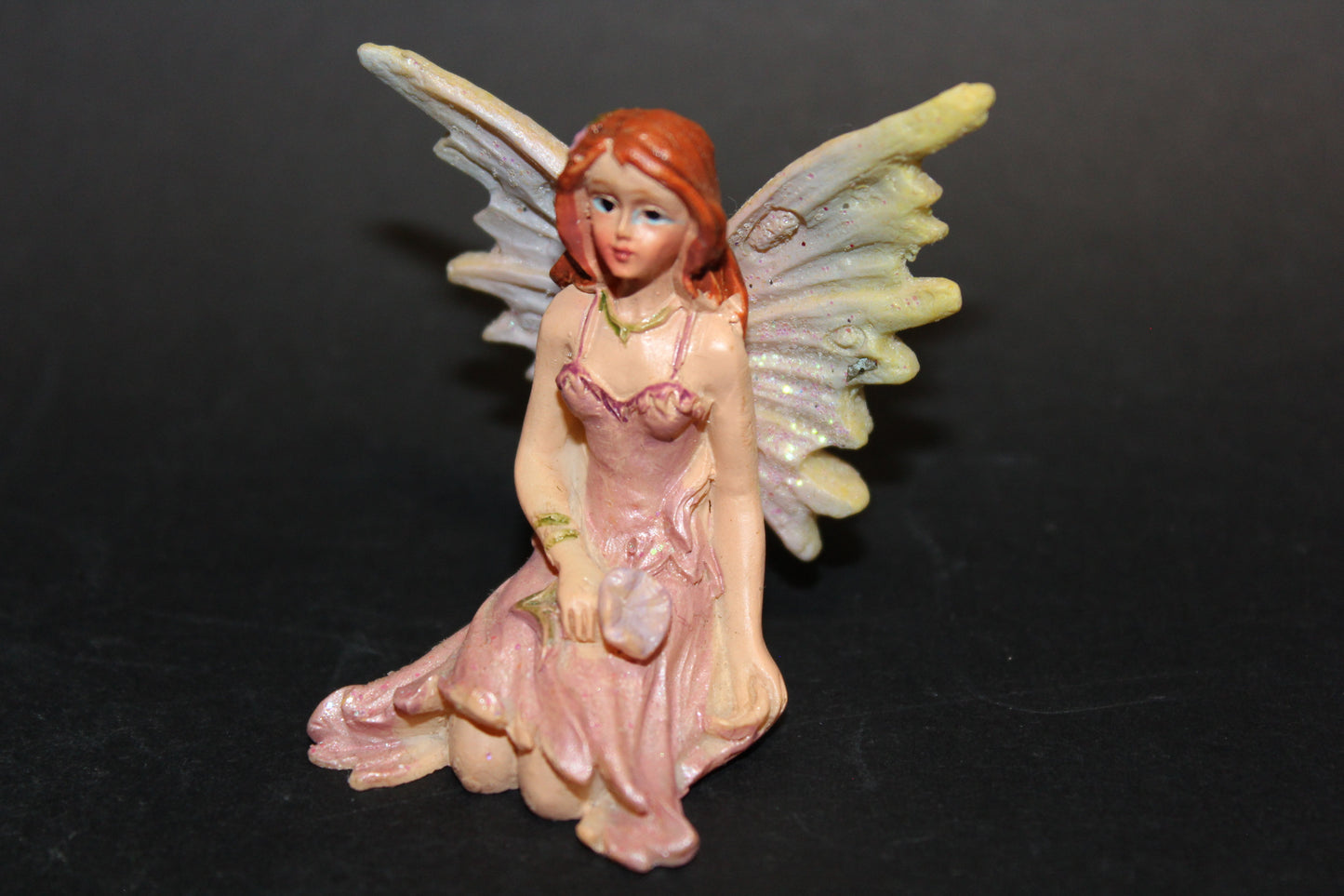 Fairy - sitting (pink) - sml