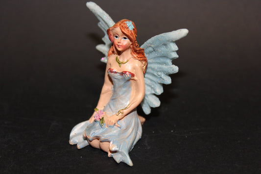 Fairy - sitting (blue) - sml
