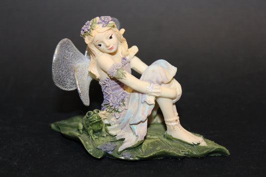 Fairy - sitting on leaf (purple) - sml