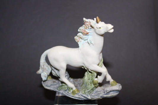 Unicorn (white/blue)