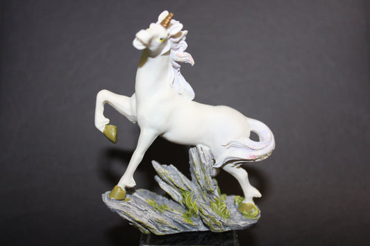 Unicorn (white/purple)