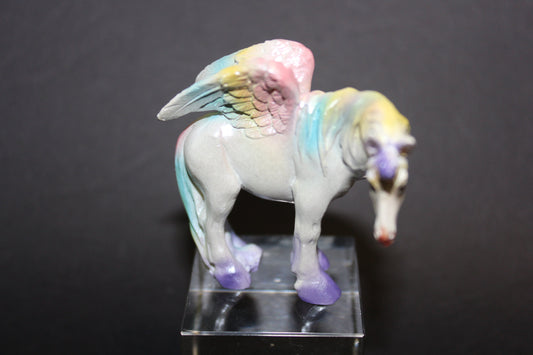 Unicorn/Pegasus (rainbow)