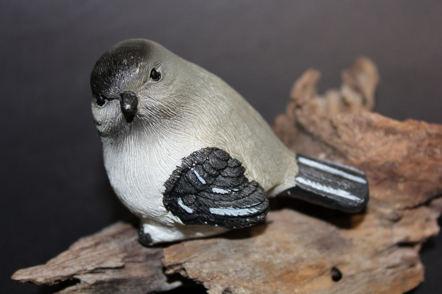 Bird - Wren (grey/black)